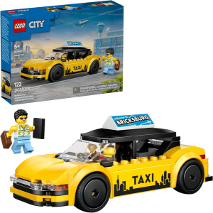 LEGO City 122-Piece Yellow Taxi Car Building Set